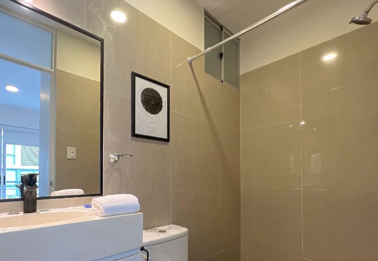 Baño del departamento Ocean Flat Geko en Miraflores