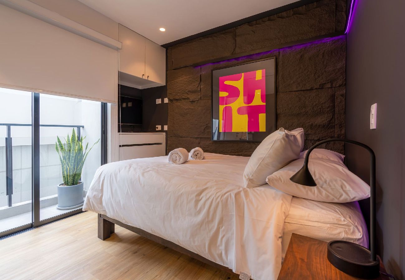 Ferienwohnung in Lima - geko _Purple Haze Loft_ 